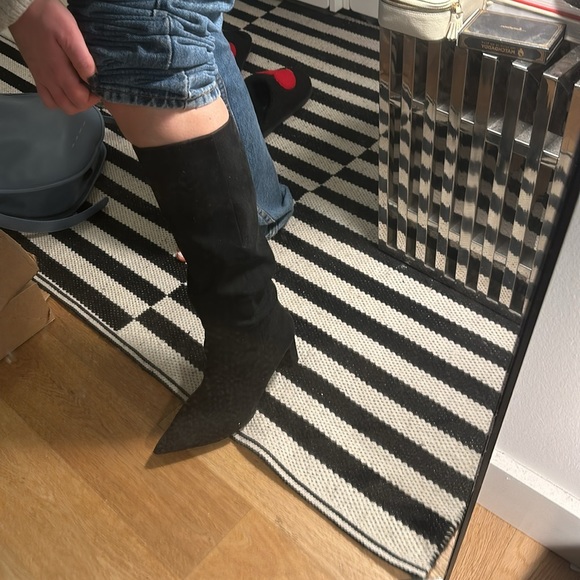 Mango suede black boots - Picture 2 of 3